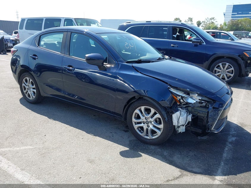 VIN 3MYDLBYV3HY188259 2017 TOYOTA YARIS IA