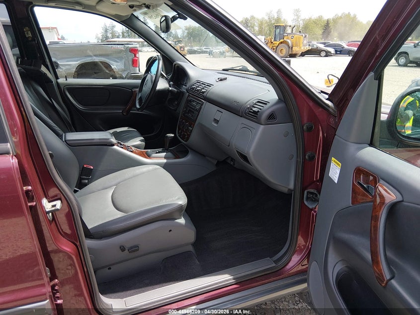 1998 Mercedes-Benz Ml 320 Classic VIN: 4JGAB54EXWA012401 Lot: 44966209