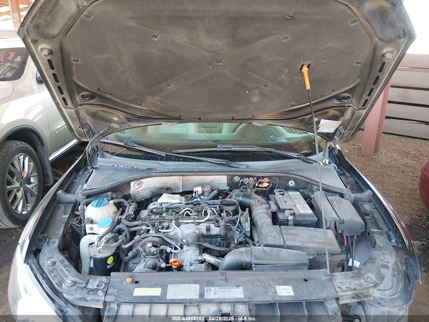 2012 VOLKSWAGEN PASSAT SEDAN 2.0L I-4 DI, DOHC, TURBO, 140HP