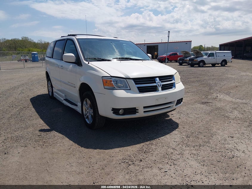 DODGE GRAND CARAVAN 2010. Lot# 44966798. VIN 2D4RN5DX7AR497572. Photo 1