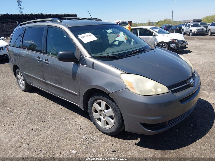 2005 Toyota Sienna Le