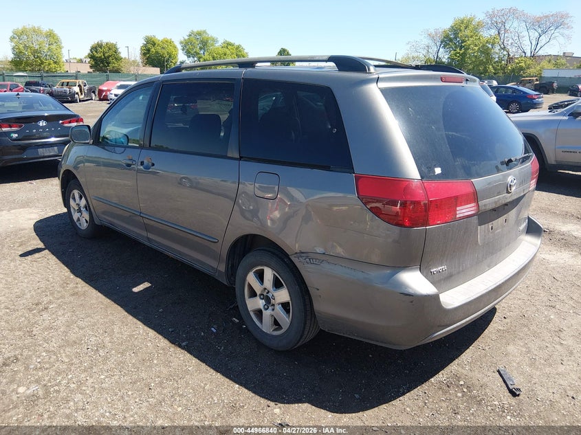 2005 Toyota Sienna Le