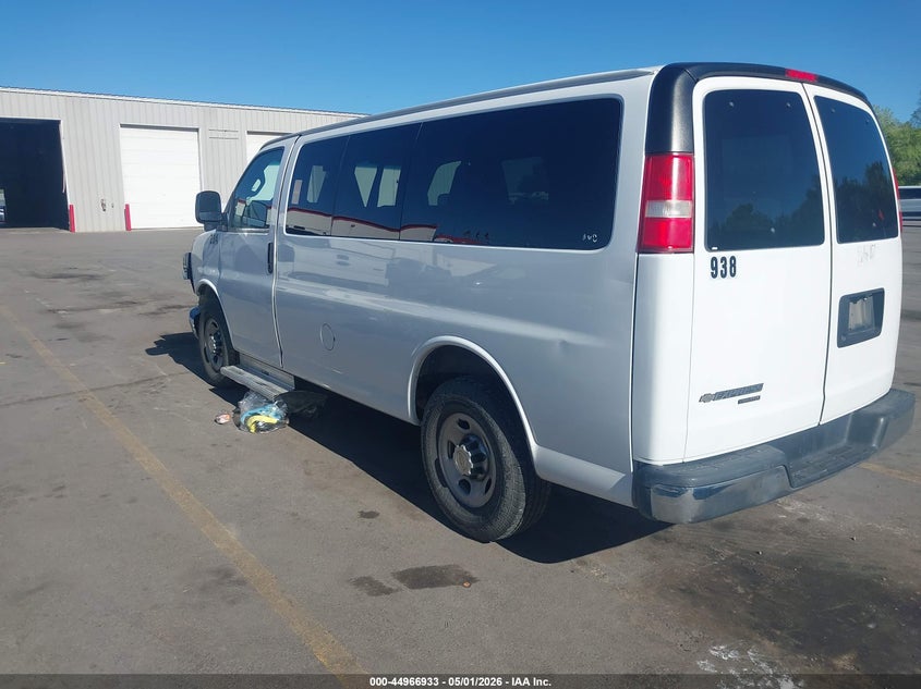 2016 CHEVROLET EXPRESS 2500 auction photo 3