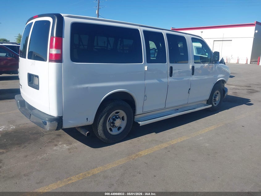 2016 CHEVROLET EXPRESS 2500 auction photo 4
