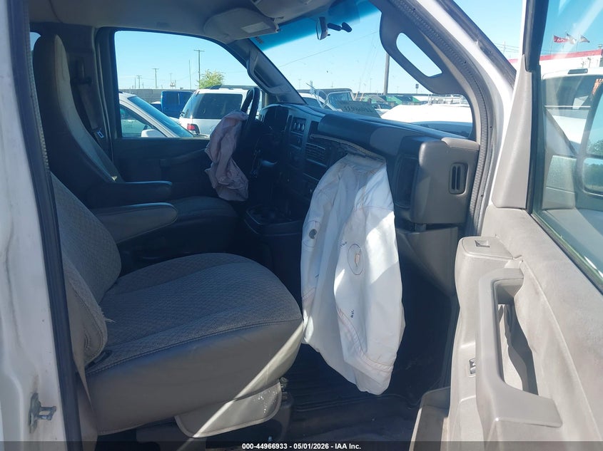 2016 CHEVROLET EXPRESS 2500 auction photo 5