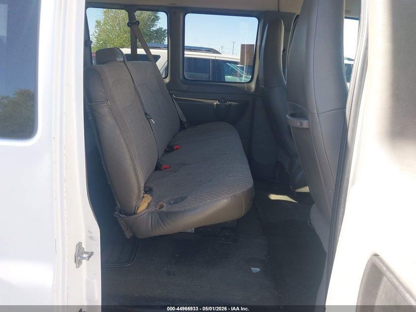 2016 CHEVROLET EXPRESS 2500 auction photo 8