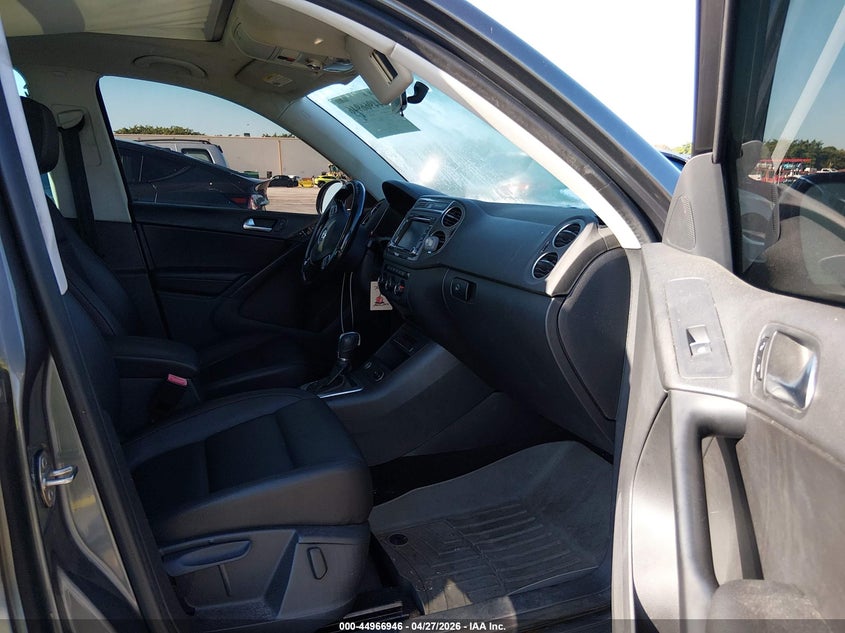 2015 Volkswagen Tiguan Se