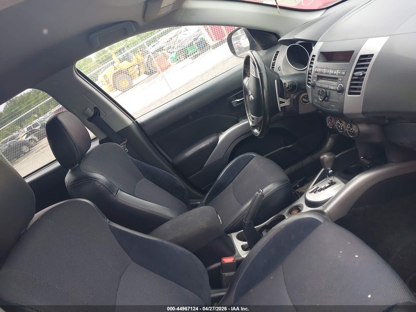 2011 Mitsubishi Outlander Se
