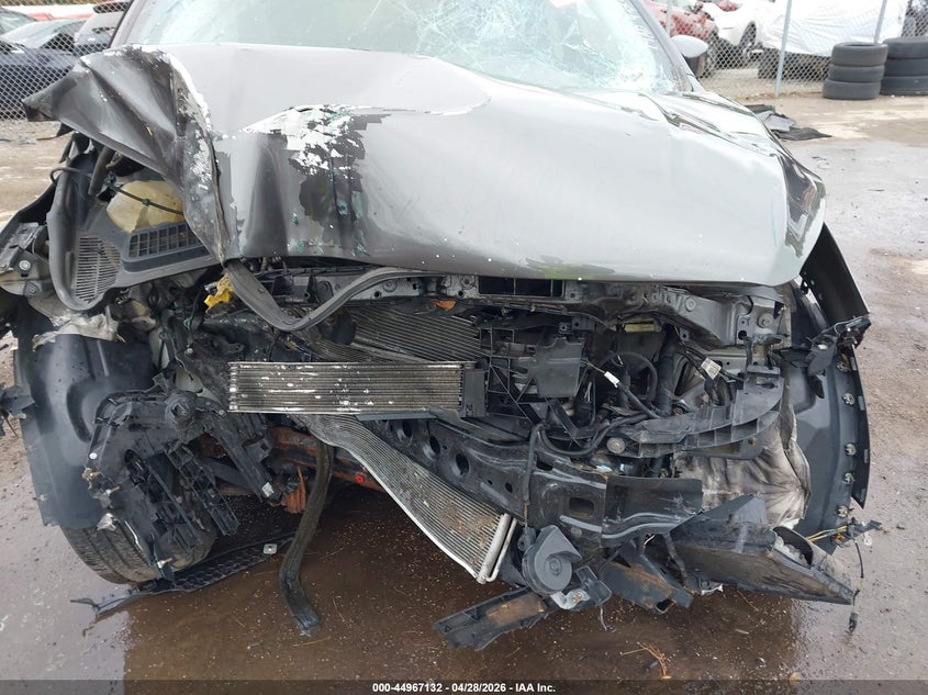 VIN 1FMCU0GD9HUD09394 2017 FORD ESCAPE SE
