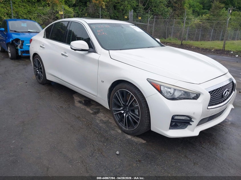 2015 INFINITI Q50 SPORT