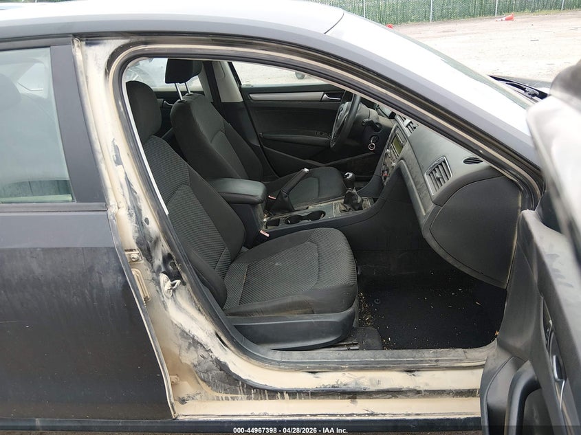 2013 VOLKSWAGEN PASSAT auction photo 5