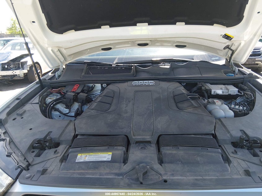 2018 Audi Q7 3.0T Premium VIN: WA1LAAF76JD038308 Lot: 44967440