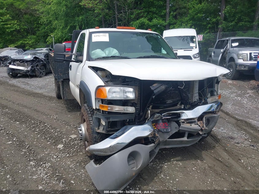 2006 GMC SIERRA 3500 CHASSIS SL