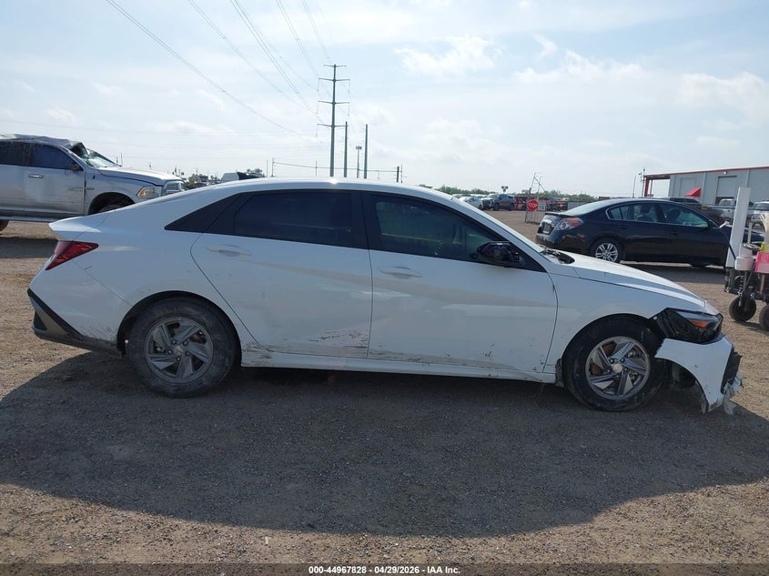 VIN KMHLL4DG9SU015154 2025 HYUNDAI ELANTRA SE