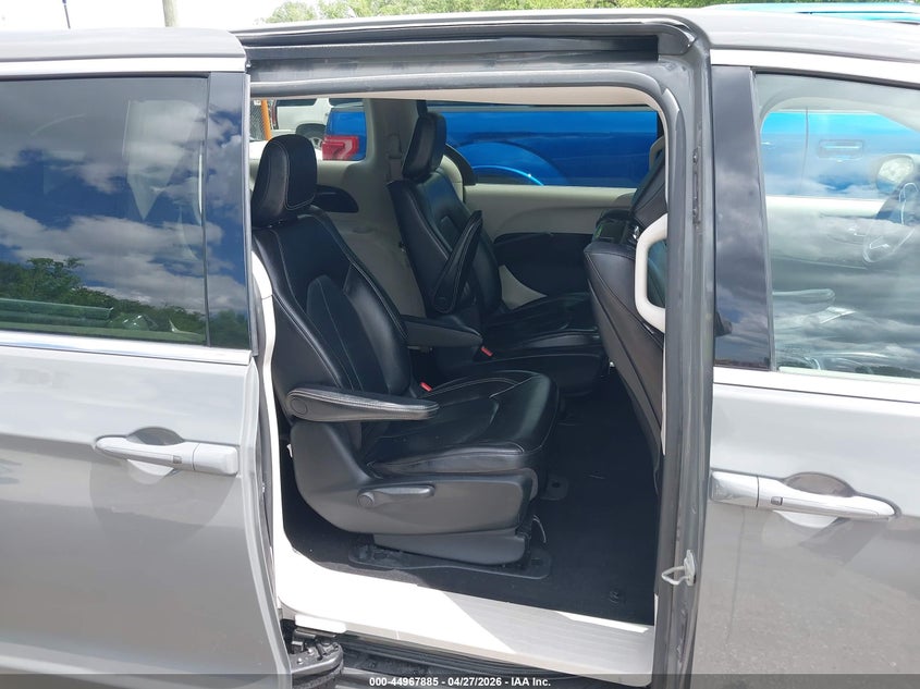 CHRYSLER PACIFICA HYBRID - zdjęcie 8