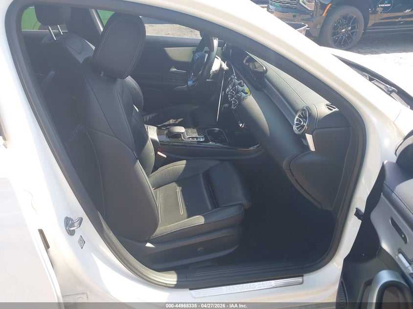 MERCEDES-BENZ A 220 2019 VIN WDD3G4EB7KW035909