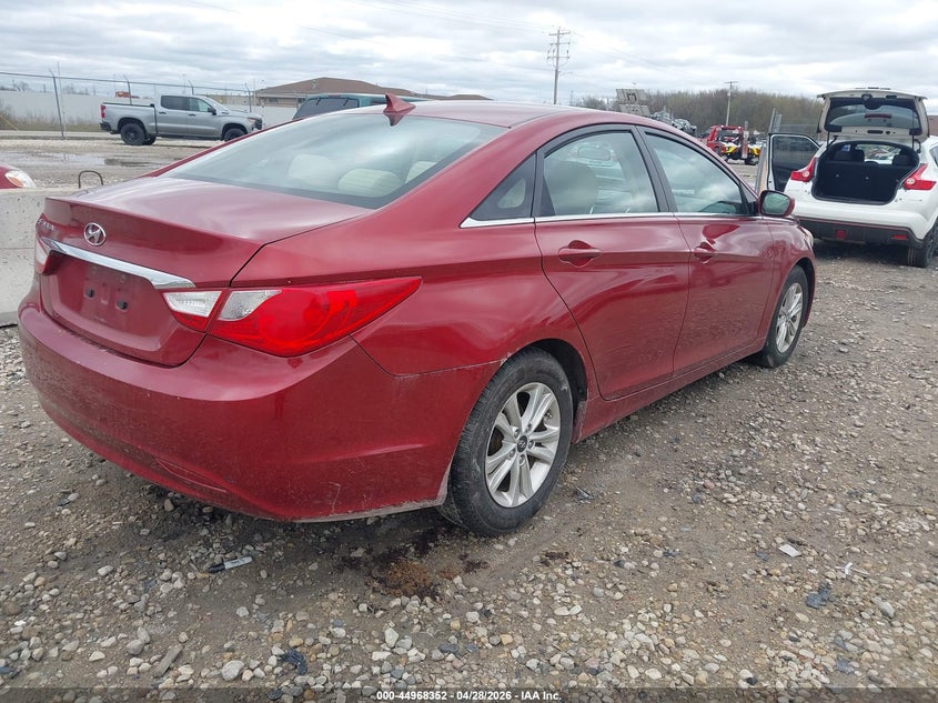 2011 HYUNDAI SONATA auction photo 4