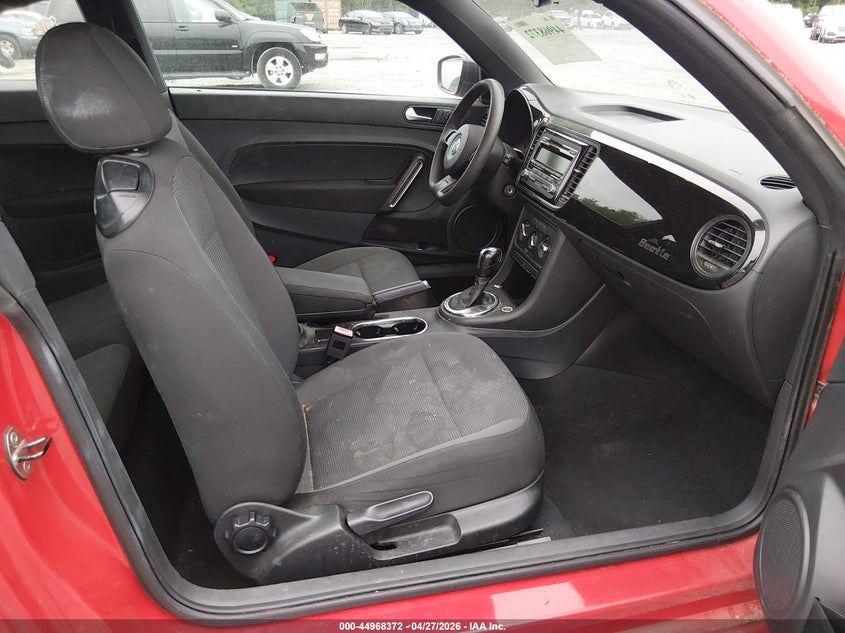 2014 Volkswagen Beetle 2.5L Entry