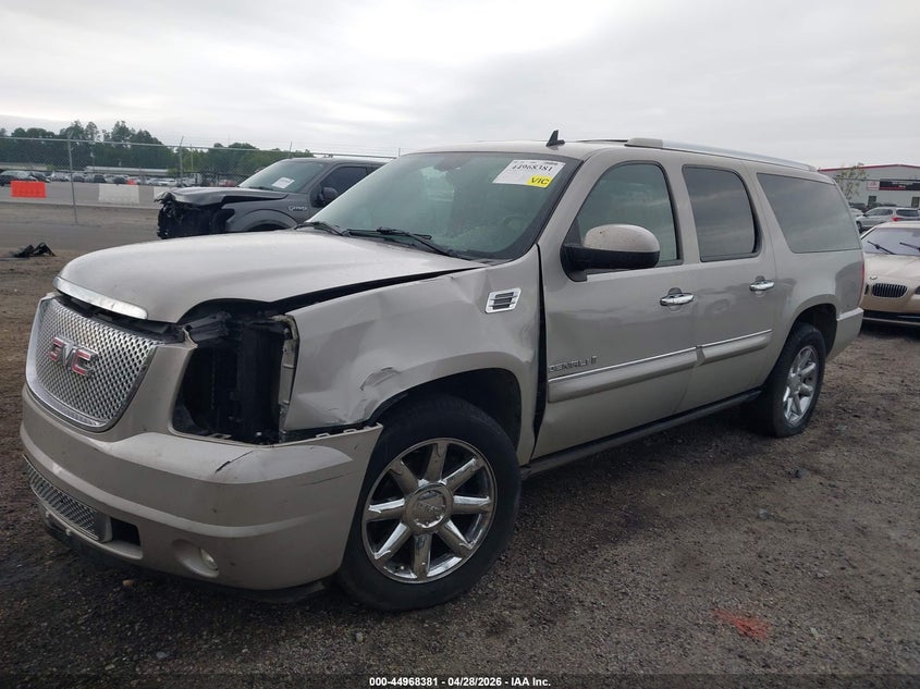 2007 GMC YUKON XL 1500 auction photo 2