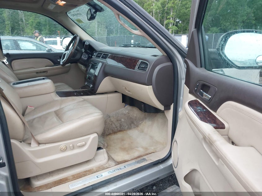 2007 GMC YUKON XL 1500 auction photo 5
