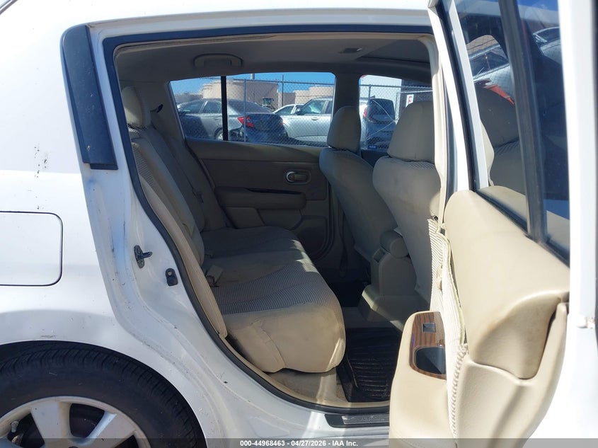 2011 NISSAN VERSA auction photo 8