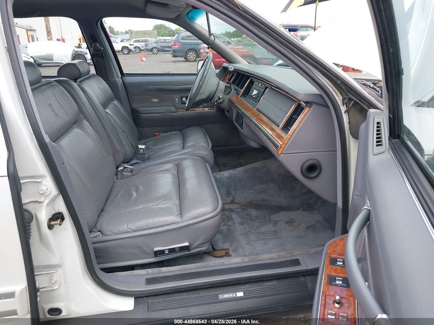 1993 Lincoln Town Car Cartier