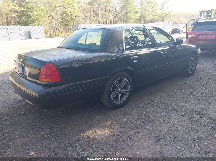 2003 Ford Crown Victoria Lx