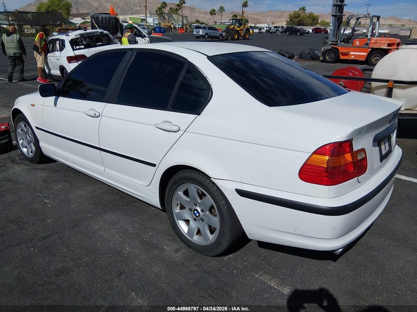 2004 BMW 325I