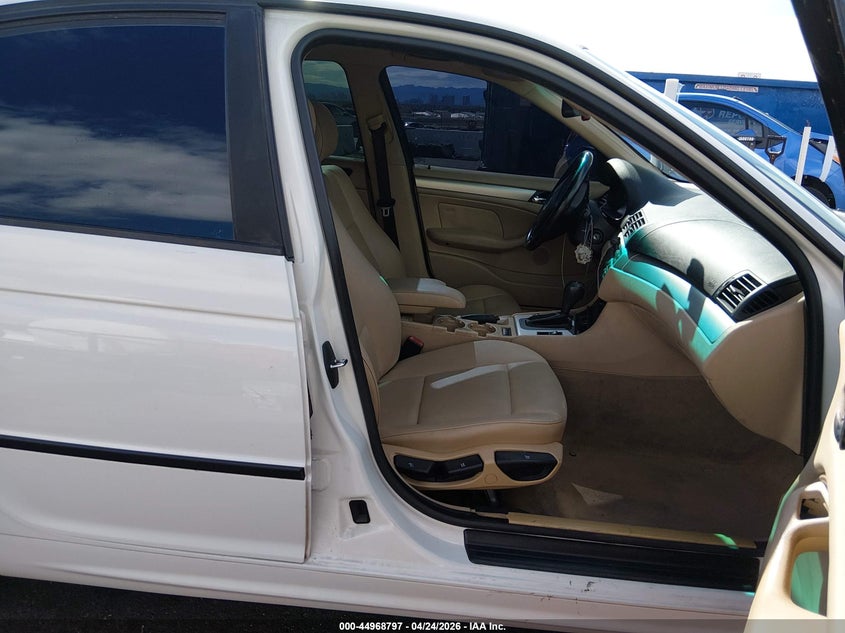 2004 BMW 325I