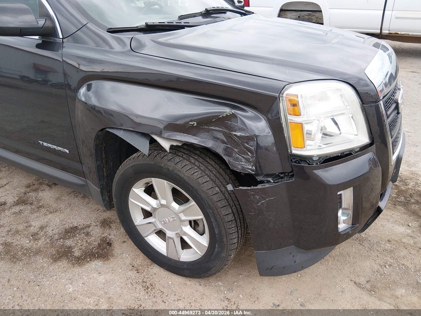2013 GMC TERRAIN auction photo 6