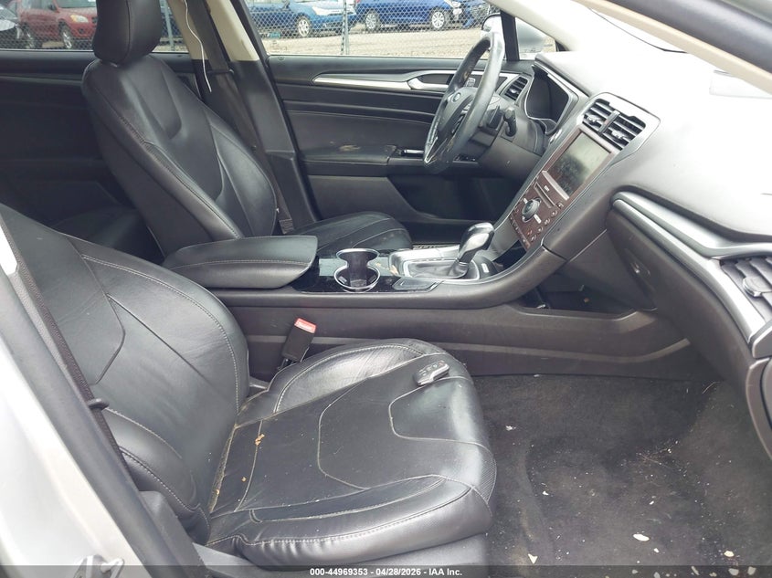 2016 FORD FUSION auction photo 5