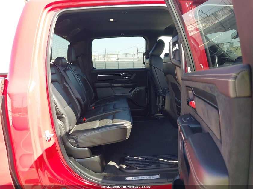 2021 RAM 1500 auction photo 8