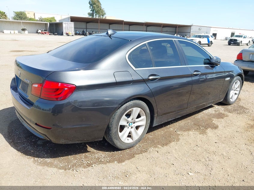 Vin: wbafr1c53bc744204, lot: 45466980, bmw 528i 20114