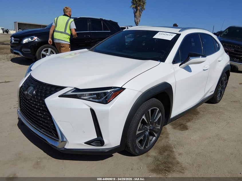 Vin: jthp9jbh4m2042077, lot: 45467040, lexus ux 250h 20212