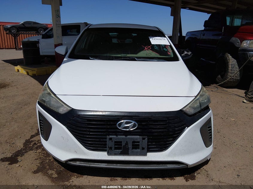 2019 HYUNDAI IONIQ HYBRID auction photo 6