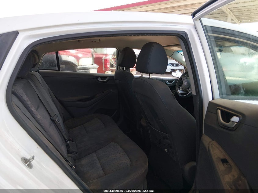 2019 HYUNDAI IONIQ HYBRID auction photo 8