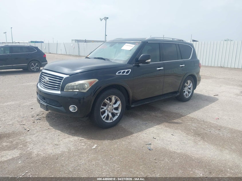 2012 INFINITI QX56 auction photo 2