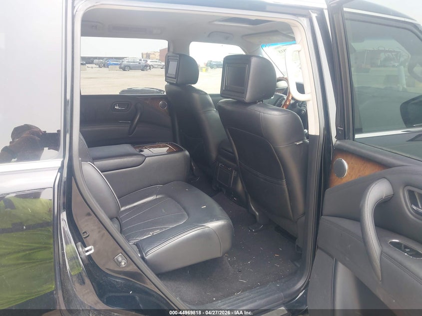 2012 INFINITI QX56 auction photo 8