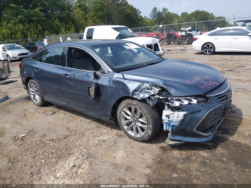 2021 TOYOTA AVALON XLE