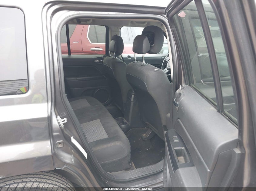 2017 JEEP PATRIOT auction photo 8