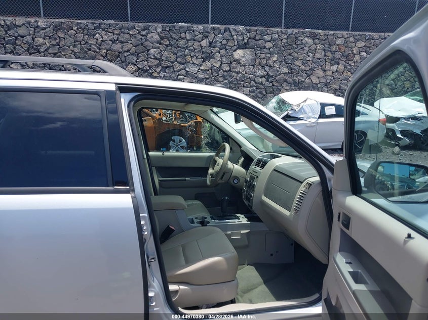 2012 Ford Escape 3.0 Xlt silver Lot 111044970380 Vin 1FMCU9DGXCKA65911