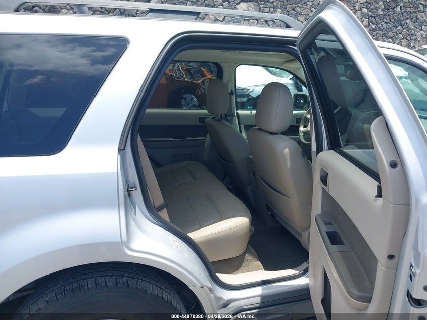 2012 Ford Escape 3.0 Xlt silver Lot 111044970380 Vin 1FMCU9DGXCKA65911
