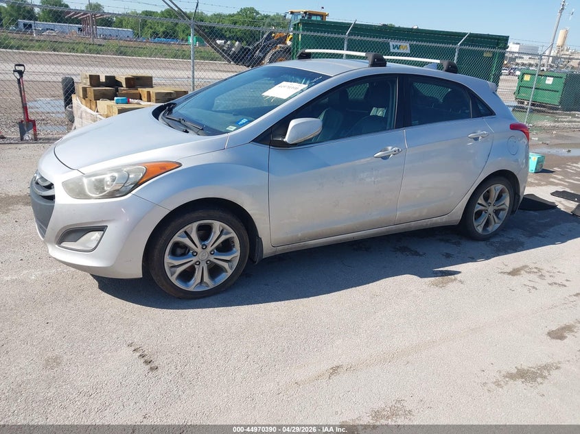 2014 HYUNDAI ELANTRA GT auction photo 2