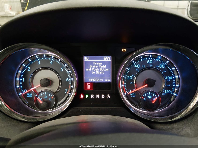 2013 CHRYSLER TOWN & COUNTRY auction photo 7