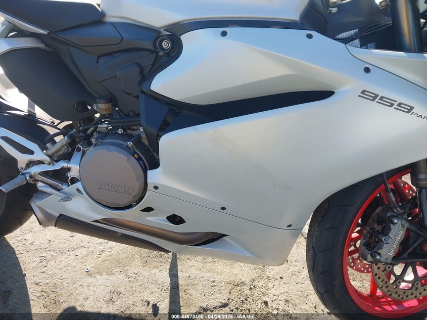2017 Ducati Superbike 959 Panigale VIN: ZDM14B1W2HB004370 Lot: 44970450