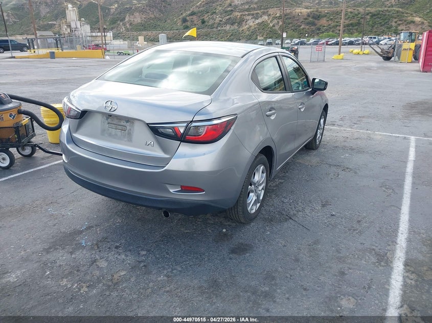 Vin: 3mydlbzv1gy105974, lot: 45467936, scion ia 20164