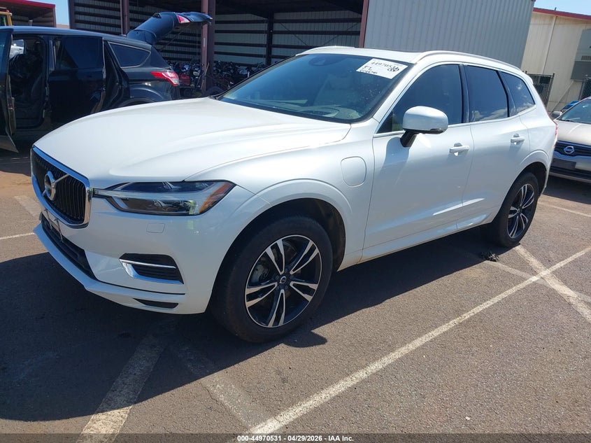 2020 VOLVO XC60 HYBRID auction photo 2