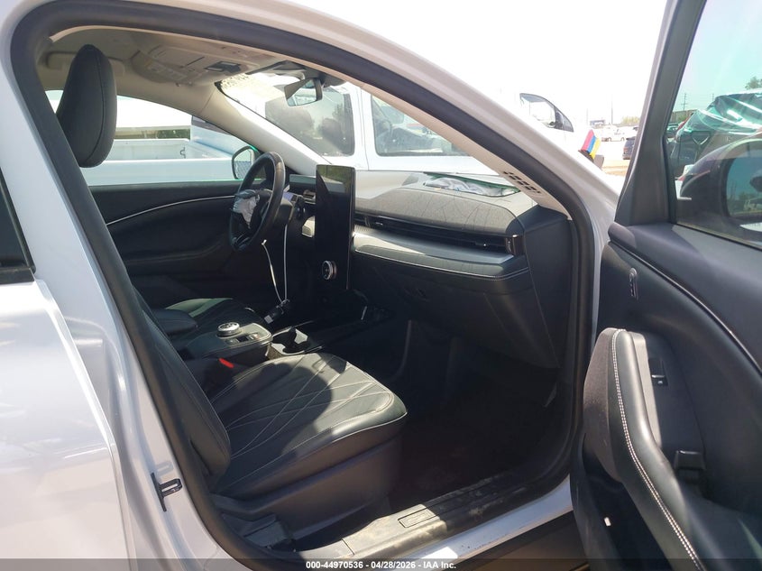 2023 FORD MUSTANG MACH-E auction photo 5