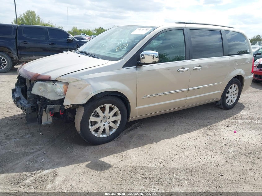 2012 Chrysler Town & Country Touring-L 2C4RC1CG4CR327069 photo 1