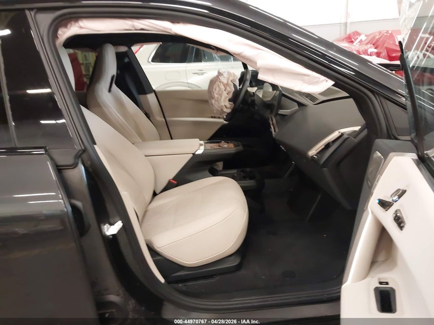 VIN WB523CF03PCM92343 2023 BMW IX XDRIVE50